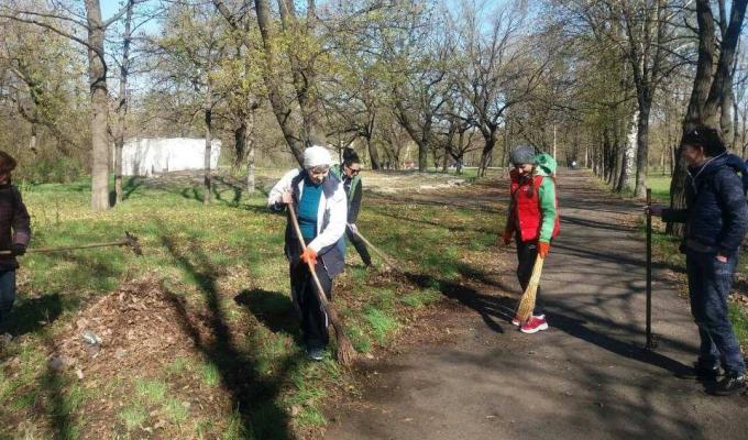 В Попасній провели міську акцію з благоустрою «Разом – ми сила» В Попасній провели міську акцію з благоустрою «Разом – ми сила»