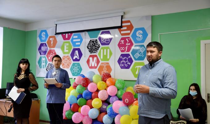 У Попасній відкрили перший в районі навчально-тренінговий центр STEM-освіти У Попасній відкрили перший в районі навчально-тренінговий центр STEM-освіти