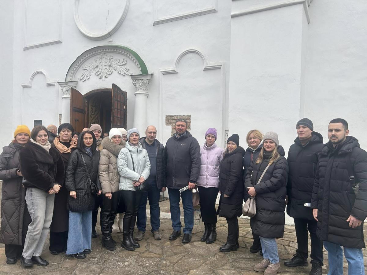 Молитва у у Кирилівській церкві