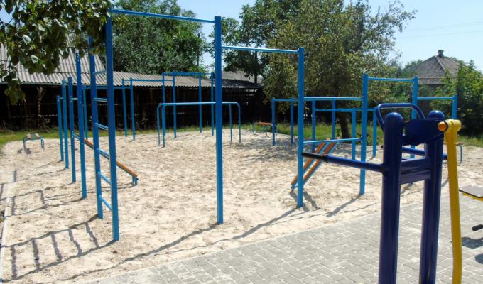 У Попаснянському районі встановлено Workout комплекси для дітей У Попаснянському районі встановлено Workout комплекси для дітей