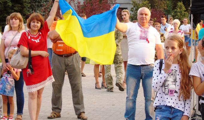 На Попаснянщині відзначили День Державного Прапора України та День Незалежності На Попаснянщині відзначили День Державного Прапора України та День Незалежності