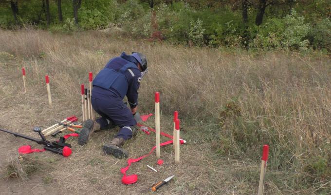 Піротехніками на Луганщині виявлено та вилучено 63 одиниці вибухонебезпечних предметів Піротехніками на Луганщині виявлено та вилучено 63 одиниці вибухонебезпечних предметів
