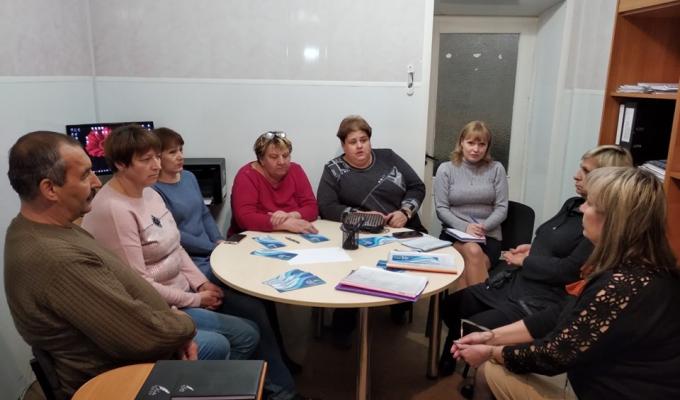 Для прийомних батьків та батьків-вихователей було проведено "круглий стіл" Для прийомних батьків та батьків-вихователей було проведено "круглий стіл"
