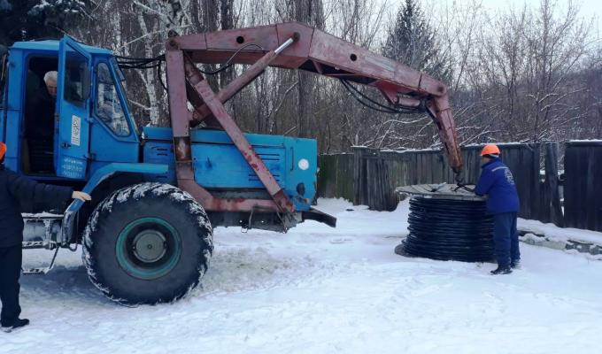 У Золотому-4 проводяться ремонтні роботи з відновлення електропостачання У Золотому-4 проводяться ремонтні роботи з відновлення електропостачання