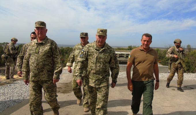 Сергій Наєв перевірив хід капітального ремонту Бахмутського мосту Сергій Наєв перевірив хід капітального ремонту Бахмутського мосту