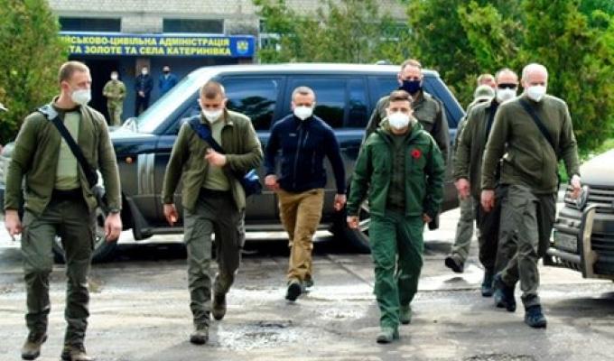 Відбулася робоча поїздка Володимира Зеленського до міста Золоте Попаснянського району Відбулася робоча поїздка Володимира Зеленського до міста Золоте Попаснянського району