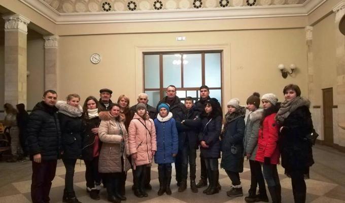 Дітей з Луганщини знову радо зустріла Західна Україна Дітей з Луганщини знову радо зустріла Західна Україна