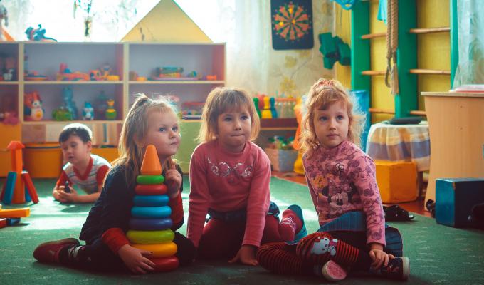 Забезпечення безпеки та добробуту дітей в ситуації збройного конфлікту є нагальною потребою Забезпечення безпеки та добробуту дітей в ситуації збройного конфлікту є нагальною потребою