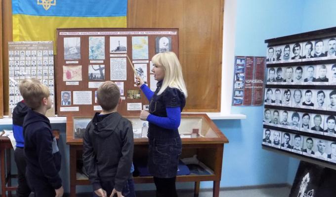 До Дня вшанування учасників ліквідації наслідків аварії на Чорнобильській АЕС пройшла тематична оглядова фотоекспозицію