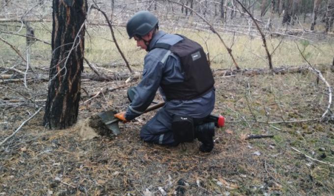 Піротехніками на Луганщині вилучено п’ять одиниць вибухонебезпечних предметів Піротехніками на Луганщині вилучено п’ять одиниць вибухонебезпечних предметів