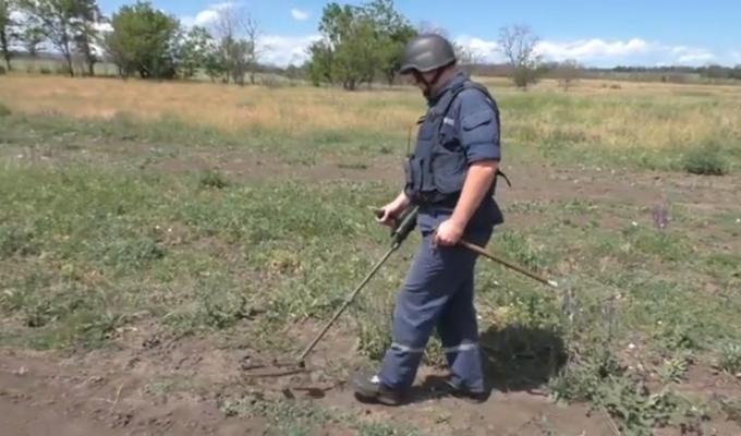 Піротехніками на Луганщині вилучено п’ять одиниць вибухонебезпечних предметів Піротехніками на Луганщині вилучено п’ять одиниць вибухонебезпечних предметів