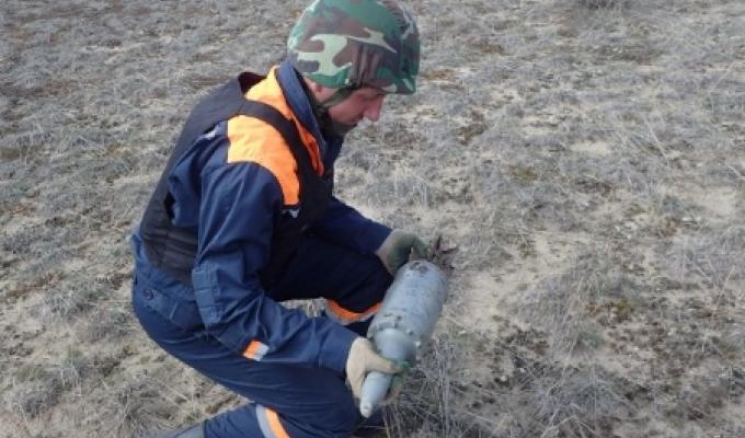 Піротехніками на Луганщині вилучено 41 одиницю вибухонебезпечних предметів Піротехніками на Луганщині вилучено 41 одиницю вибухонебезпечних предметів
