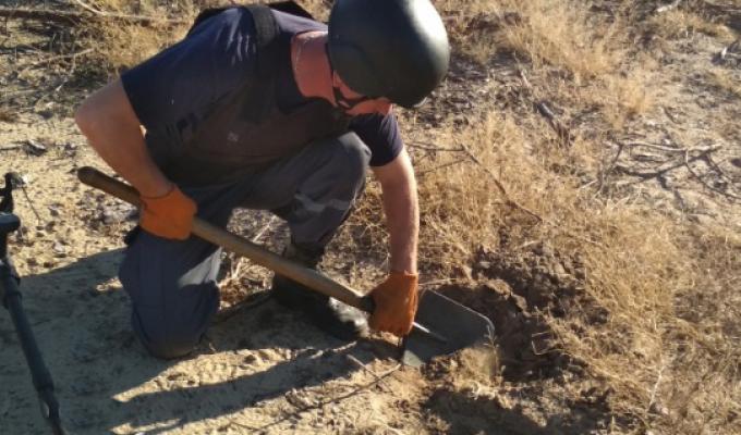 Піротехніками на Луганщині вилучено сім одиниць вибухонебезпечних предметів Піротехніками на Луганщині вилучено сім одиниць вибухонебезпечних предметів