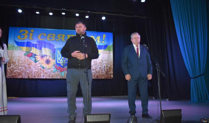 Роман Власенко: Волонтерів, військовослужбовців і представників місцевого самоврядування об’єднує служіння людям, громаді, державі Роман Власенко: Волонтерів, військовослужбовців і представників місцевого самоврядування об’єднує служіння людям, громаді, державі