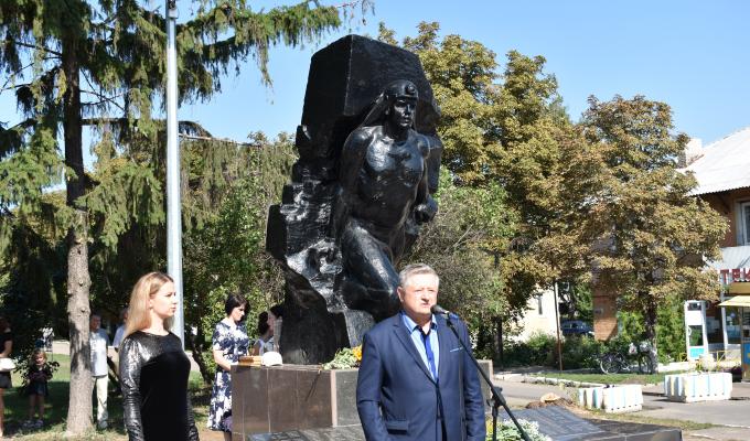 В останню неділю серпня в Україні проходить традиційне святкування Дня шахтаря В останню неділю серпня в Україні проходить традиційне святкування Дня шахтаря