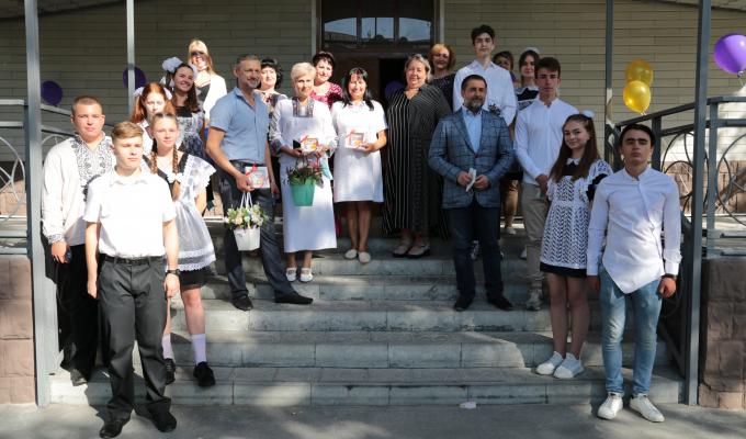 Привітання голови Луганської обласної державної адміністрації – керівника обласної військово-цивільної адміністрації Сергія Гайдая з нагоди Дня знань Привітання голови Луганської обласної державної адміністрації – керівника обласної військово-цивільної адміністрації Сергія Гайдая з нагоди Дня знань