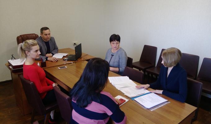 Відбулось засідання районної комісії із визначення видів та обсягів робіт по проведенню безкоштовного капітального ремонту житлових будинків осіб, які мають особливі заслуги перед Батьківщиною Відбулось засідання районної комісії із визначення видів та обсягів робіт по проведенню безкоштовного капітального ремонту житлових будинків осіб, які мають особливі заслуги перед Батьківщиною