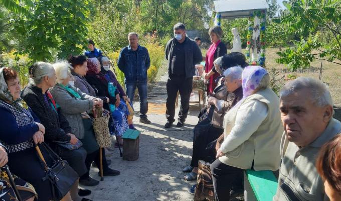 Голова райдержадміністрації Роман Власенко зустрівся з громадою селища Нижнє Голова райдержадміністрації Роман Власенко зустрівся з громадою селища Нижнє