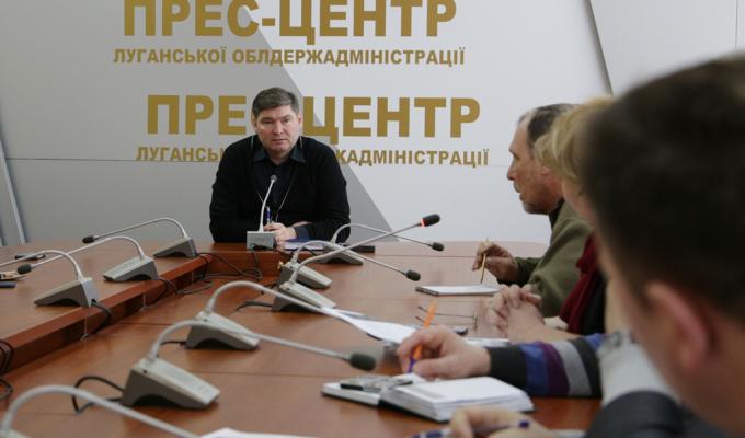 Проведено нараду щодо ліквідації наслідків обстрілів Золотого Проведено нараду щодо ліквідації наслідків обстрілів Золотого