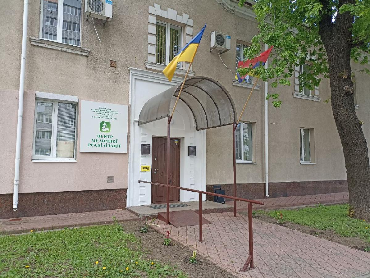 12 релокованих закладів охорони здоров’я Сіверськодонецького району надають медичну допомогу вимушеним переселенцям з Луганщини й інших тимчасово окупованих регіонів, а також жителям місцевих громад