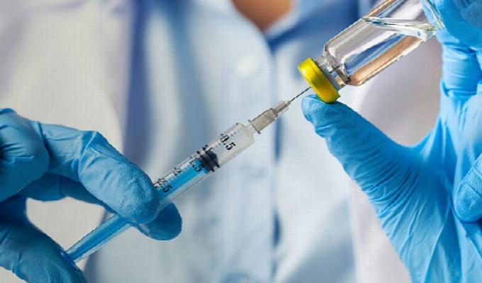 Вакцинація людей з хронічними хворобами може врятувати життя та полегшити перебіг COVID-19!