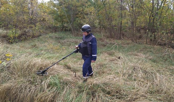 Піротехніками на Луганщині загалом виявлено та вилучено вісім одиниць вибухонебезпечних предметів Піротехніками на Луганщині загалом виявлено та вилучено вісім одиниць вибухонебезпечних предметів