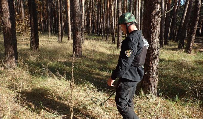 Піротехніками на Луганщині виявлено та вилучено 62 одиниці вибухонебезпечних предметів Піротехніками на Луганщині виявлено та вилучено 62 одиниці вибухонебезпечних предметів