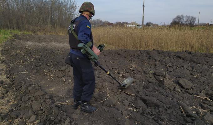 Піротехніками на Луганщині виявлено та вилучено 59 одиниць вибухонебезпечних предметів Піротехніками на Луганщині виявлено та вилучено 59 одиниць вибухонебезпечних предметів