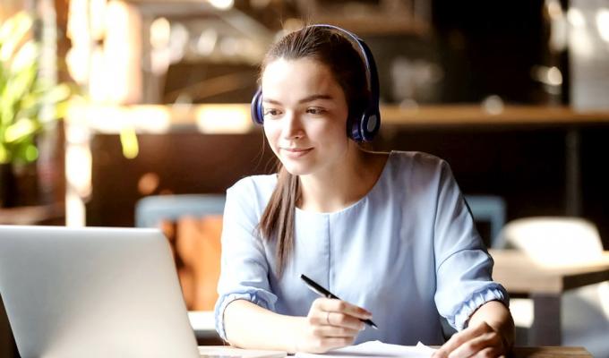 Платформу «Всеукраїнська школа онлайн» запустили МОН та Мінцифри Платформу «Всеукраїнська школа онлайн» запустили МОН та Мінцифри