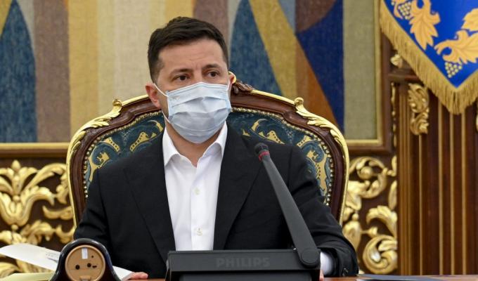 Президент: РНБО розглянула сім питань, зокрема щодо ситуації на Донбасі, запровадження нових санкцій та розробки законопроекту про олігархів Президент: РНБО розглянула сім питань, зокрема щодо ситуації на Донбасі, запровадження нових санкцій та розробки законопроекту про олігархів