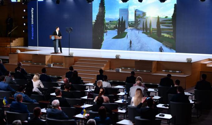 Глава держави ініціював створення Президентського університету, який готуватиме фахівців майбутнього Глава держави ініціював створення Президентського університету, який готуватиме фахівців майбутнього