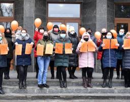 В Попаснянському районі проведено тематичний флешмоб «16 днів проти насильства»