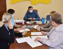 Роман Власенко провів робочу нараду з питань ремонтних робіт у деяких закладах освіти.