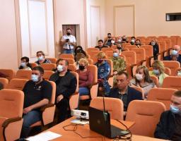 Роман Власенко взяв участь у громадських слуханнях на тему: «Створення комфортних умов співіснування людей та тварин»