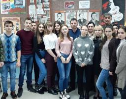 В Попаснянському районному краєзнавчому музеї відбувся урок мужності до Дня вшанування учасників бойових дій на території інших держав