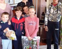 Очільниця Попаснянського району відвідала два будинки сімейного типу: родину Печених та родину Андрієнко