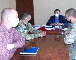 Відбулася робоча зустріч Романа Власенка із керівниками ВЦА прифронтових територій Попаснянського району