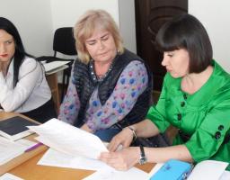 В Попаснянській райдержадміністрації обговорили заявки від ІГС району щодо участі у конкурсі проектів
