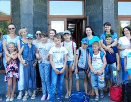 Діти, що відпочивали у "Сергіївці" на Чорному морі, повернулися додому