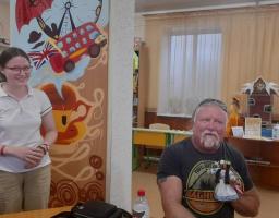 За ініціативи голови Сєвєродонецької РДА Романа Власенка у Кремінній і Попасній проходять зустрічі молоді із волонтером Terry Currie