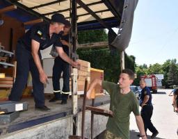 Вісім комунальних установ Попаснянської та Гірської громад отримали гуманітарну допомогу від Королівства Нідерландів