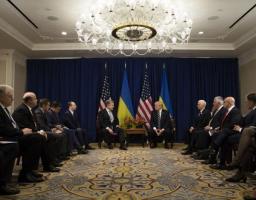 Президент України Петро Порошенко відстоює інтереси жителів Східної України