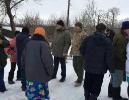 Жителі щойно звільненої Новолександрівки отримали гуманітарну допомогу