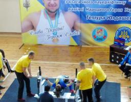 На Попаснянщині проходять змагання за кубок Луганської області з класичного пауерліфтингу привчений пам’яті Народного Героя України Темура Юлдашева