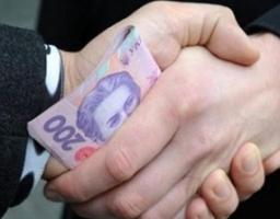 Задокументовано факт надання неправомірної вигоди поліцейському місцевим мешканцем Попаснянського району