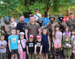 День відкритих дверей в Івано-Франківському зональному відділі ВСП та спортивна руханка - так пройшов День захисту дітей для маленьких переселенців з нашої області на Франківщині