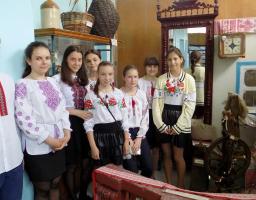 В музеї пройшли екскурсії до Дня вишиванки і Дня музею