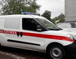 КУ "Попаснянська районна центральна лікарня" отримала сучасний ватажний санітарний автомобіль