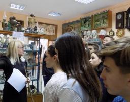 Для учнів 9 класу в Попаснянському краєзнавчому музей проведено урок історії про заснування міста