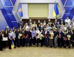 Центри підтримки ВПО з Луганщини у столиці отримали Почесні грамоти Київського міського голови